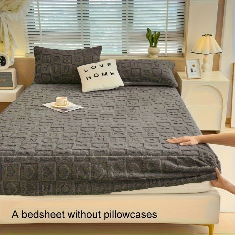 KGOODS Velvet Fitted Sheet – Plaid Heart Design, Soft & All-Season Comfort
