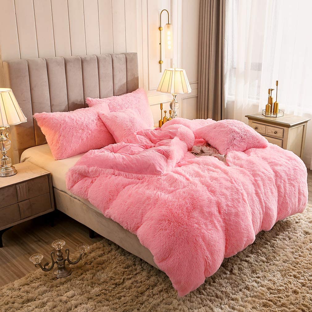Multicolor Plush Cover Set – Soft Fluffy Bedding with Pillowcases
