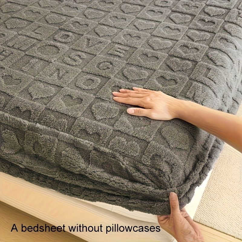 KGOODS Velvet Fitted Sheet – Plaid Heart Design, Soft & All-Season Comfort