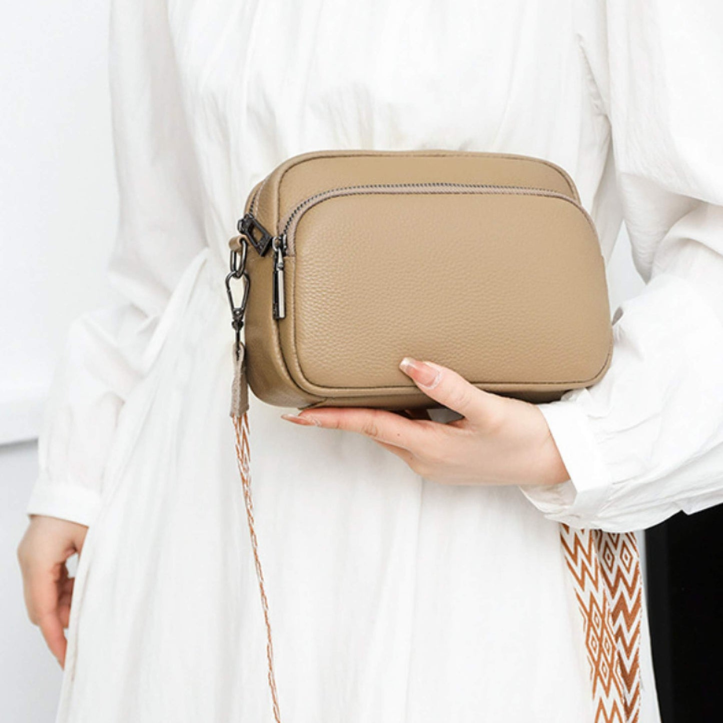 KGOODS Leather Crossbody – Perfect for Any Outfit