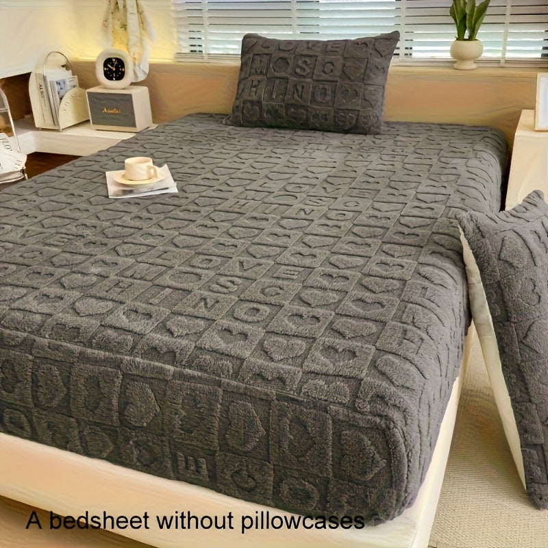 KGOODS Velvet Fitted Sheet – Plaid Heart Design, Soft & All-Season Comfort